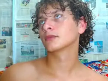 Chaturbate Adult Video Chat of arielnoir6958