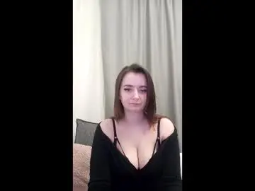 Chaturbate Nude Webcam of mia_muuur