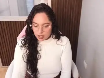 Chaturbate Best live sex cam show of shara_thomas