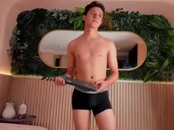 Chaturbate Live Porn of ethanlowell