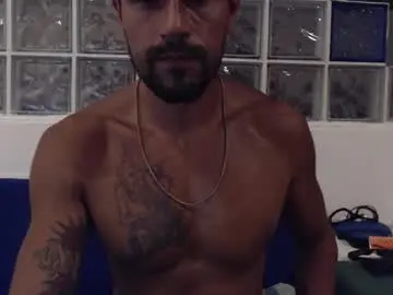 Chaturbate Live Sex Cam of hugoanzola