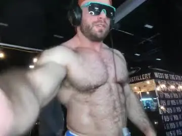 Chaturbate Nude Webcam of l0v35_2_5p00g3