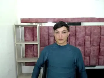 Chaturbate Best live sex cam show of maxxlouis