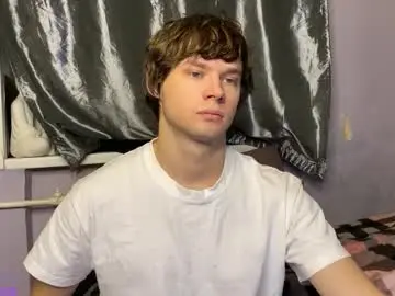 Chaturbate Live Sex Cam of eitanhere