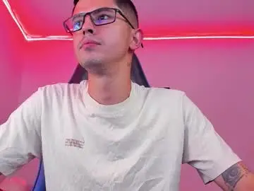 Chaturbate Nude Webcam of ethan_sai01