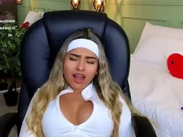 Chaturbate Live Sex Cam of kataliina_18