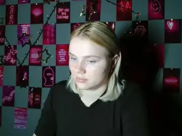 Chaturbate Live Sex Cam of leyla_le