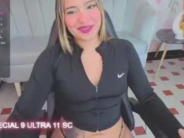 Chaturbate Adult Webcam of paris09_v