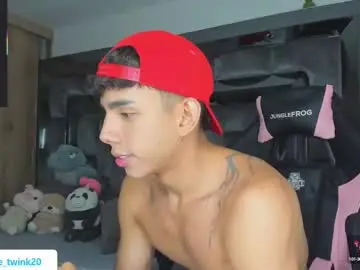 Chaturbate Sex Cam of andrew_twink18