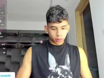 Chaturbate Free Porn Cam of andrew_twink18