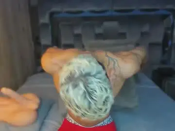 Chaturbate Nude Webcam of andrew_twink18