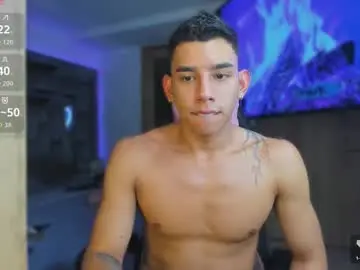 Chaturbate Best live sex cam show of andrew_twink18