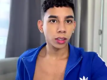 Chaturbate Adult Video Chat of andrew_twink18