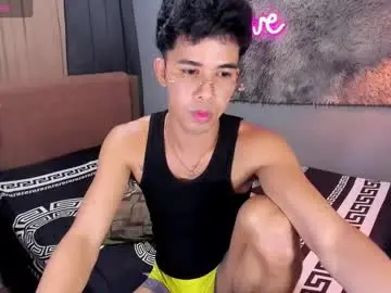 Chaturbate Live Sex Cam of asiancum_peter