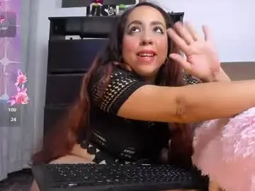 Chaturbate Best live sex cam show of carolinasweet33