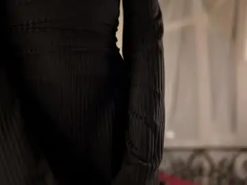 Chaturbate Live Sex Cam of cherrymira