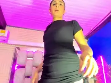 Chaturbate Live Sex Cam of mahiara_hot