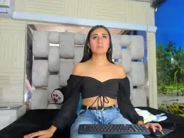 Chaturbate Nude Webcam of mahiara_hot