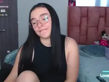 Chaturbate Live Sex Cam of nahia__2