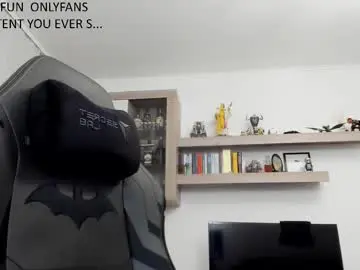 Chaturbate Nude Webcam of alphaboyfun