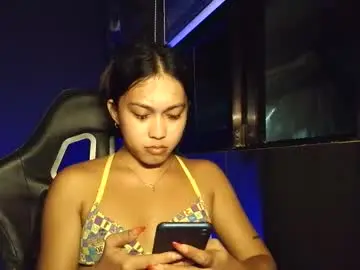 Chaturbate Watch Live Sex Cams of ayeshahxxx