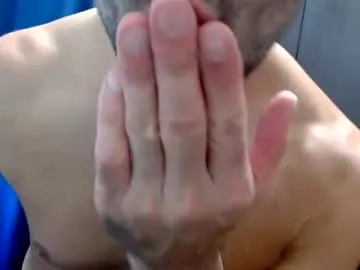 Chaturbate Live Sex Cam of daringdee75
