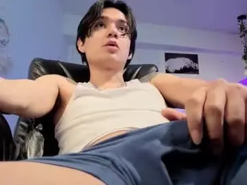 Chaturbate Live Sex Cam of davoxer