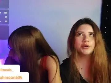 Chaturbate Live Sex of leah_moon11