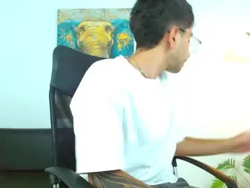 Chaturbate Private Sex Chat of maax_18