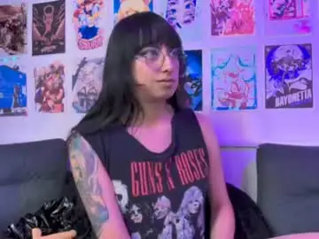 Chaturbate Best live sex cam show of snowblack_
