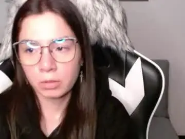 Chaturbate Live Sex Cam of wolfs_daughter