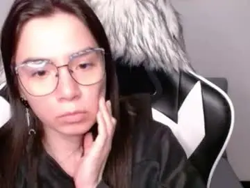 Chaturbate Free Porn Cam of wolfs_daughter