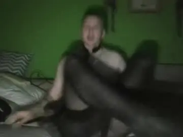 Chaturbate Live Sex Cam of boy_slut07