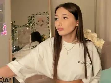 Chaturbate Live Sex Cam of suzane_martin