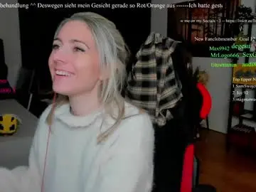 Chaturbate Watch Live Sex Cams of kimilee22