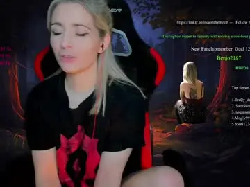 Chaturbate Free Porn Cam of kimilee22