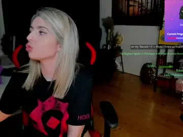 Chaturbate Adult Video Chat of kimilee22