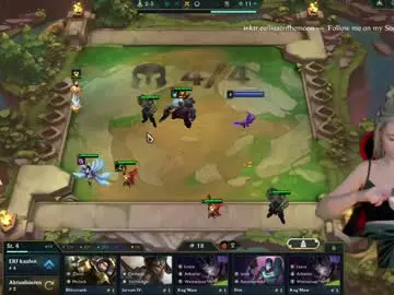 Chaturbate Adult Video Chat of kimilee22