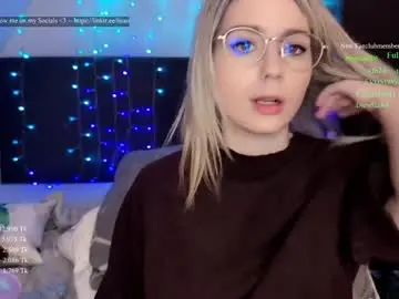 Chaturbate Adult Video Chat of kimilee22