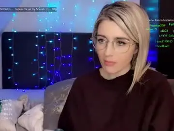 Chaturbate Live Porn of kimilee22