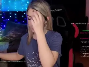 Chaturbate Free Porn Cam of kimilee22