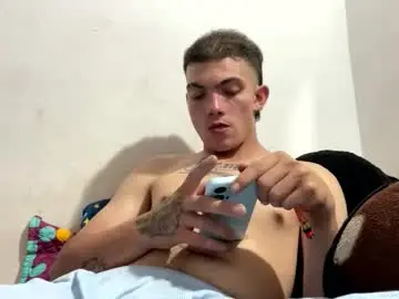 Chaturbate Sex Cam of m0ntana777