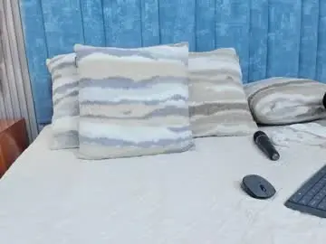 Chaturbate Adult Video Chat of ivi_akina