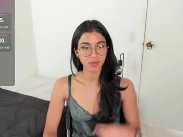 Chaturbate Nude Webcam of mazikeen_18