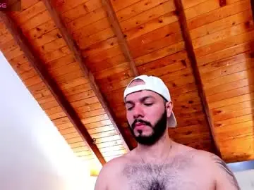 Chaturbate Live Sex Cam of tom_bailey_