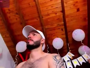 Chaturbate Best live sex cam show of tom_bailey_