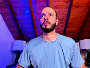 Chaturbate Sex Cam of tom_bailey_