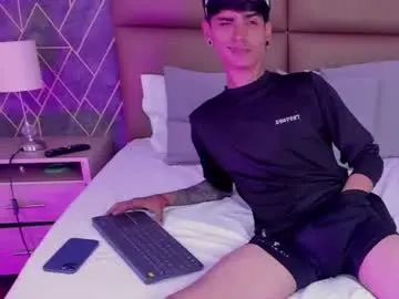 Chaturbate Live Porn of dominic_foox