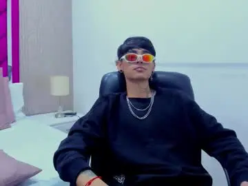 Chaturbate Free Porn Cam of dominic_foox