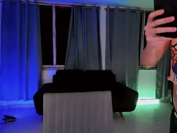 Chaturbate Nude Webcam of gatitavenecis1
